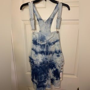 No Boundaries Tie Dyed Overall Shorts XL (15-17)
